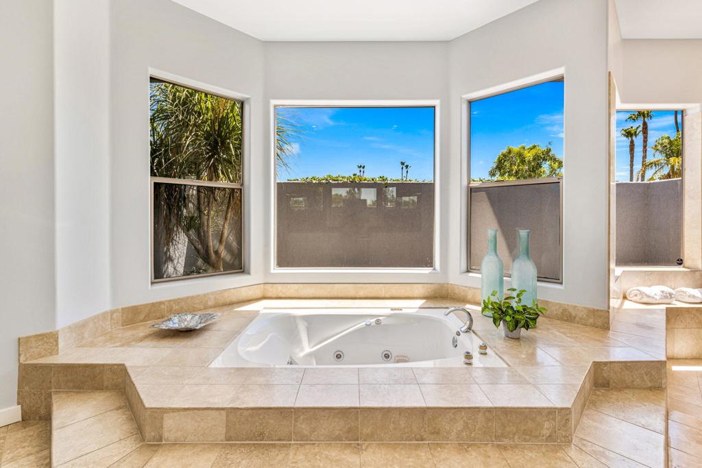 28 Clancy Lane S Property Photo 33