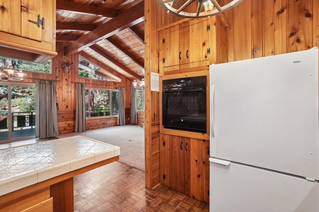 25425 Skyline Way Property Photo 13