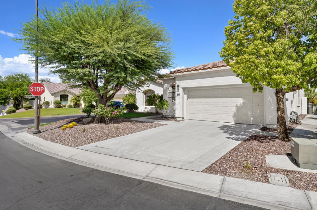80181 Camino San Mateo Property Photo 4