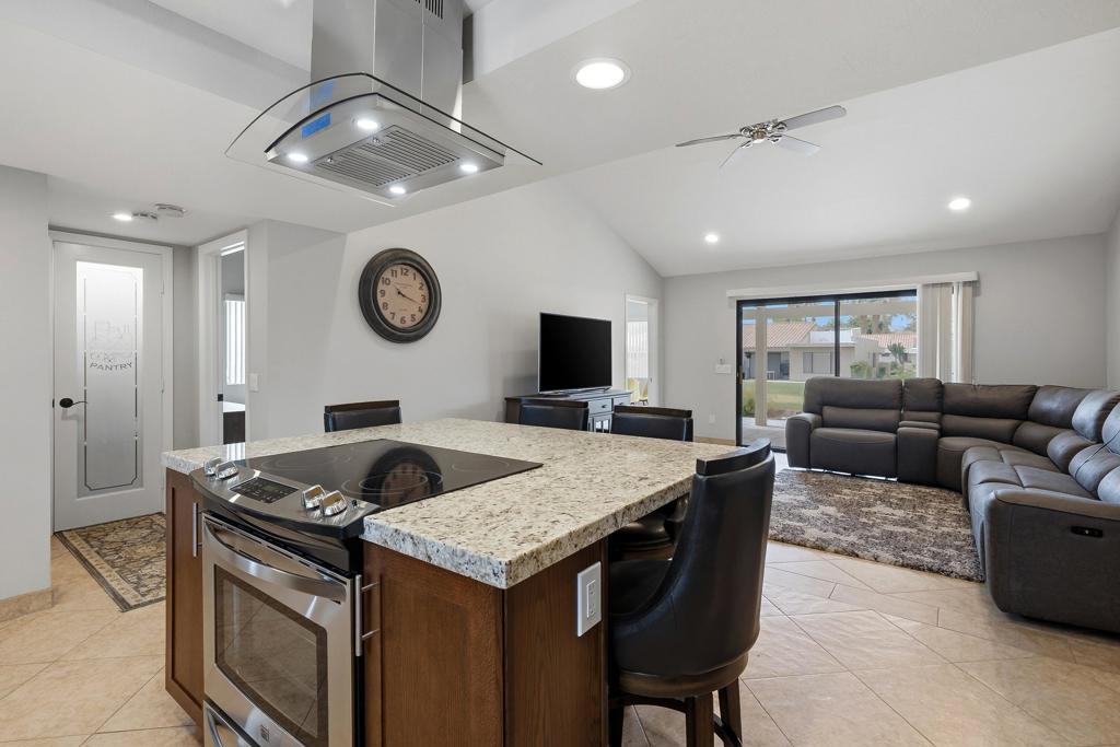 40271 Baltusrol Circle Property Photo 1
