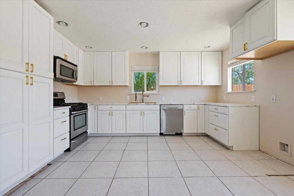 5975 Lupine Avenue Property Photo 11