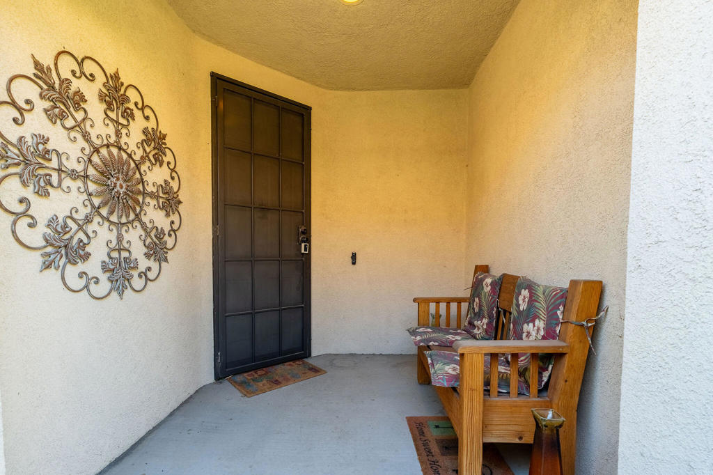 29565 W Trancas Drive Property Photo 7