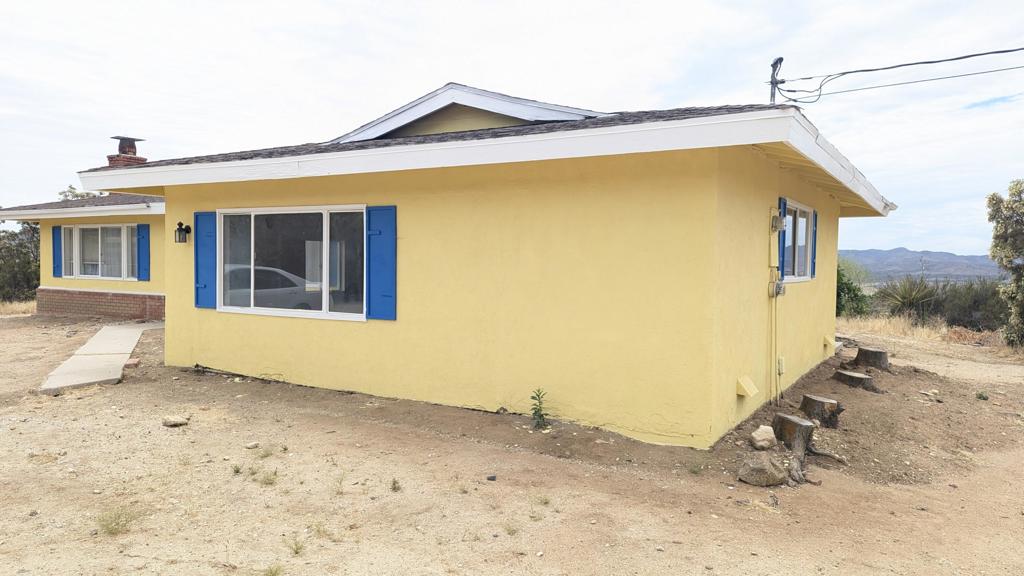 56471 Lubo Trail Property Photo 2