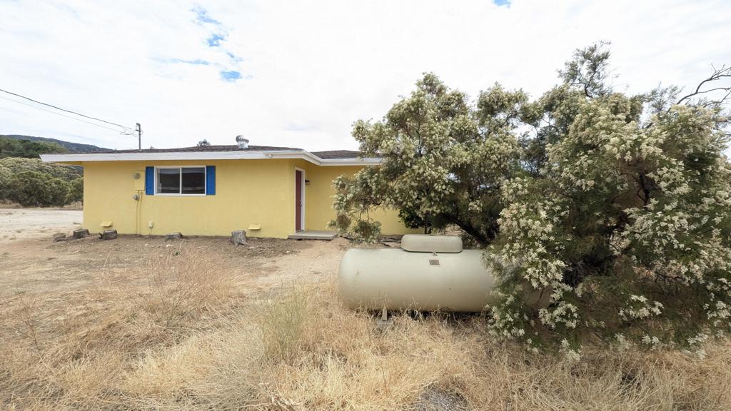 56471 Lubo Trail Property Photo 4
