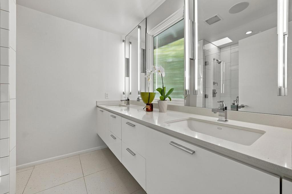 241 Camino Norte Property Photo 48