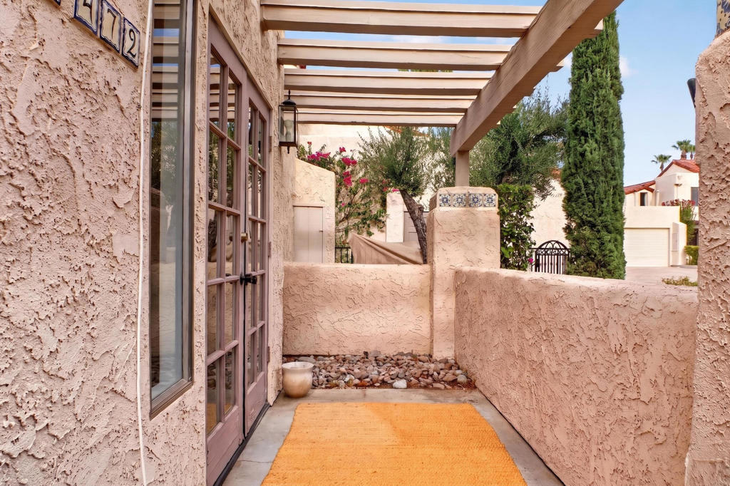 73472 Shadow Mountain Drive Property Photo 5
