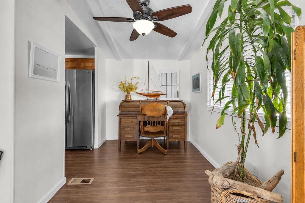 1251 Via Benicia Property Photo 11