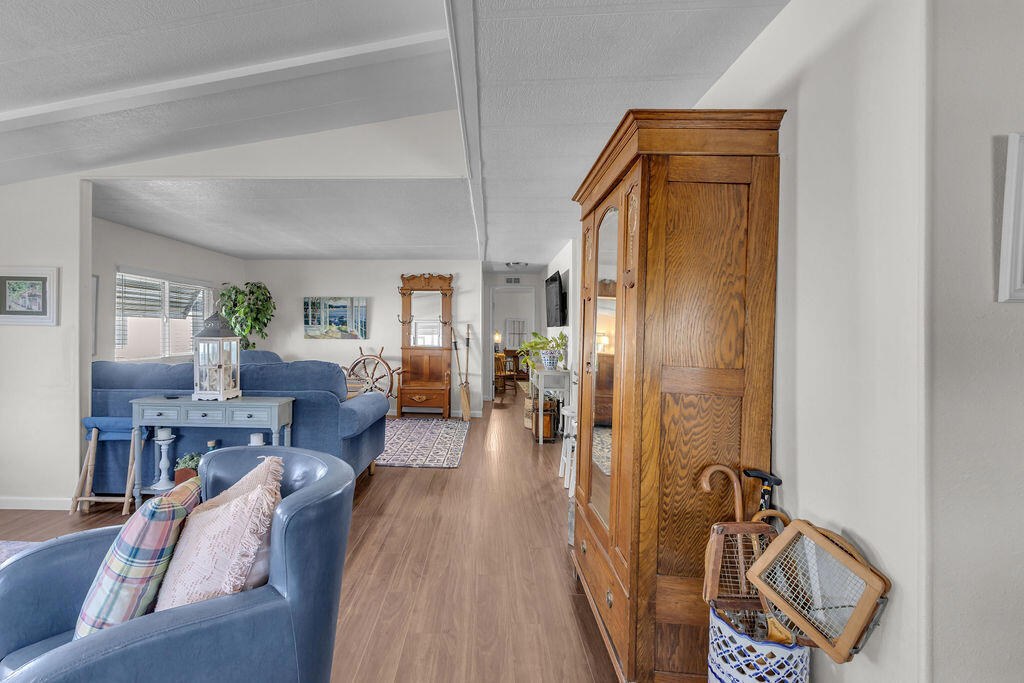 1251 Via Benicia Property Photo 12