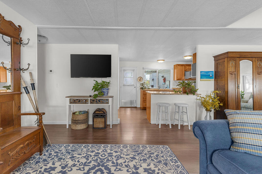 1251 Via Benicia Property Photo 20