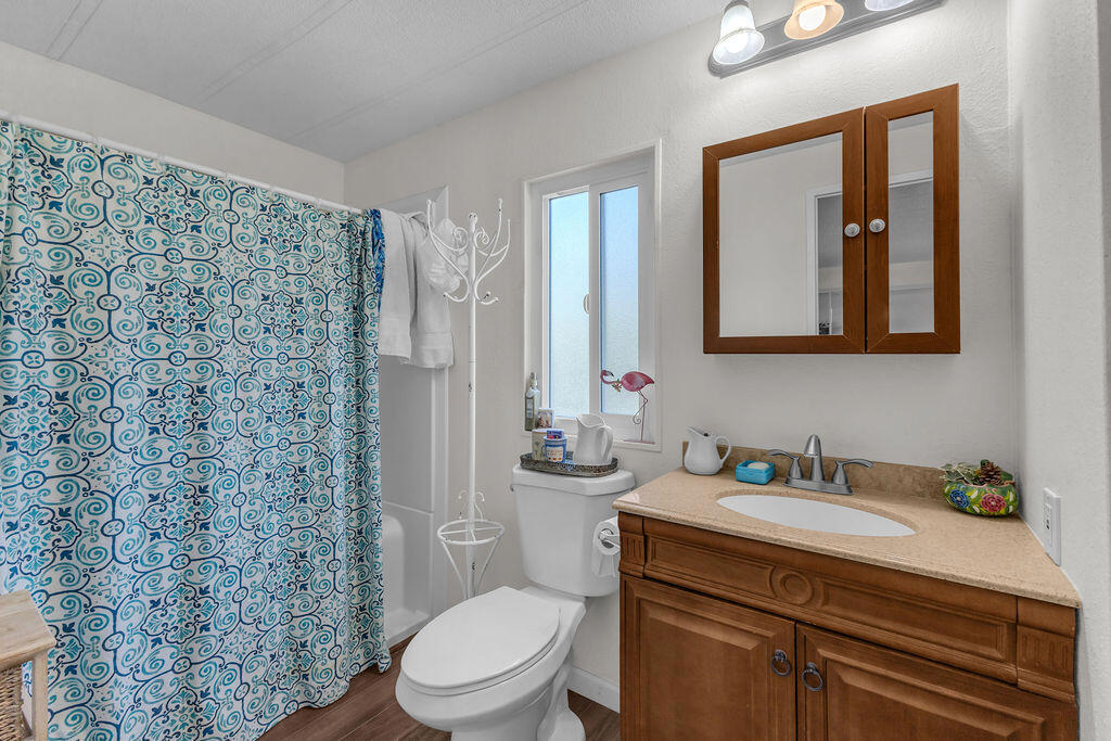 1251 Via Benicia Property Photo 33