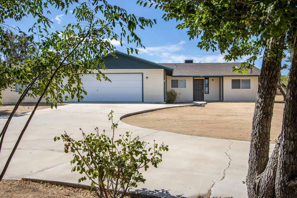 58391 Carlyle Drive Property Photo 2