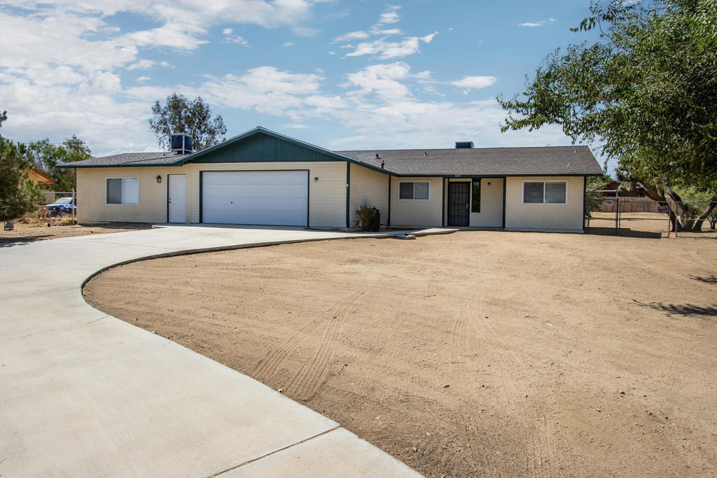58391 Carlyle Drive Property Photo 5