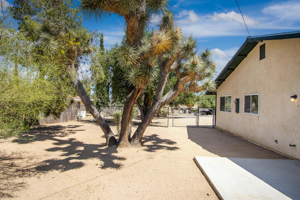 58391 Carlyle Drive Property Photo 33