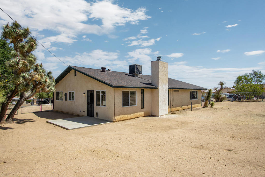 58391 Carlyle Drive Property Photo 36