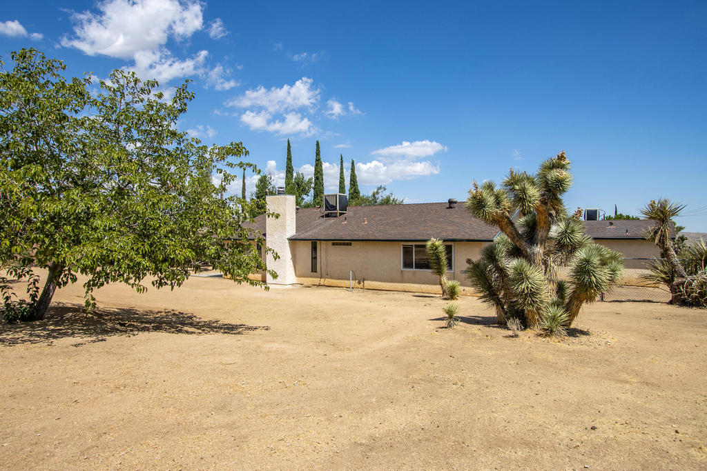 58391 Carlyle Drive Property Photo 38