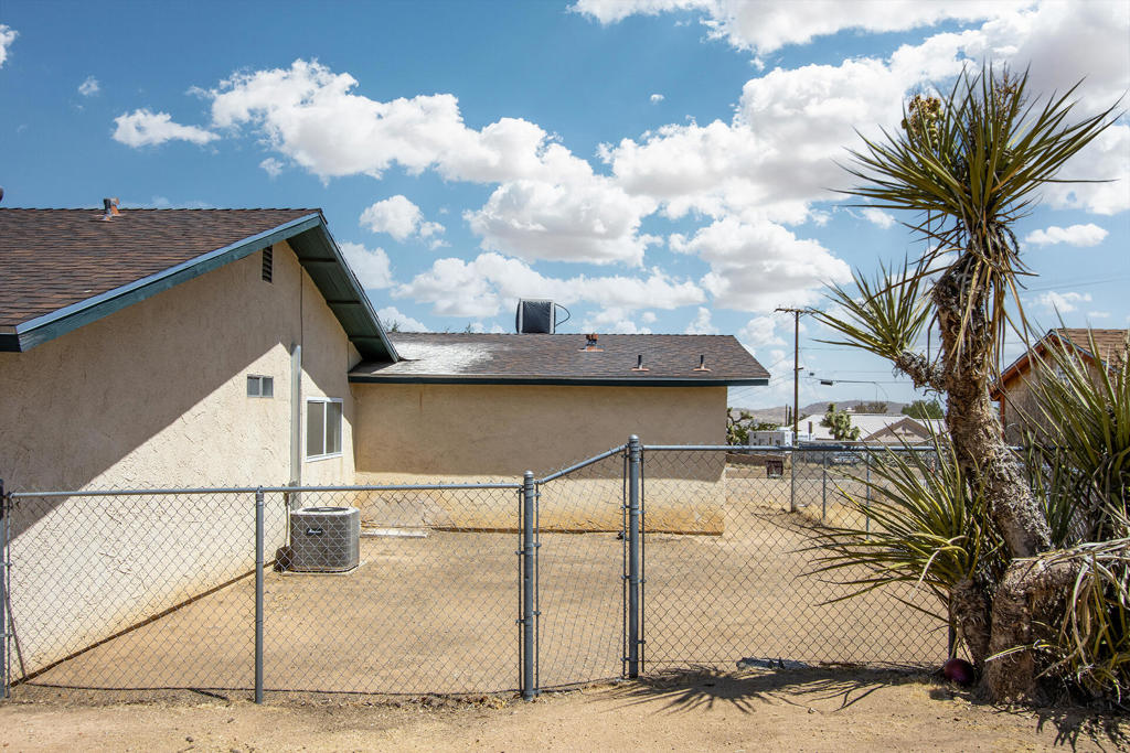58391 Carlyle Drive Property Photo 39