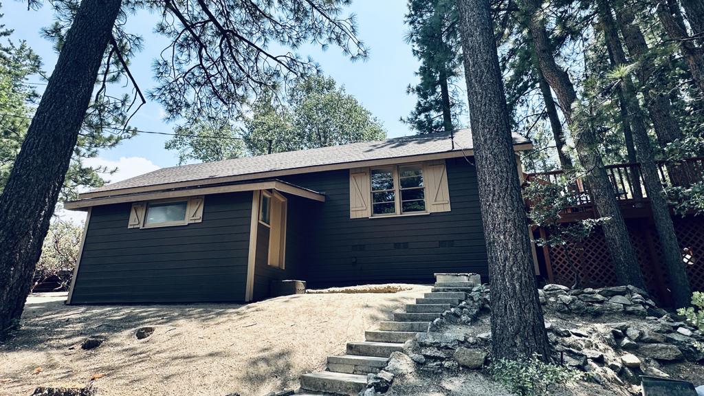52955 Fern Land Drive Property Photo 2