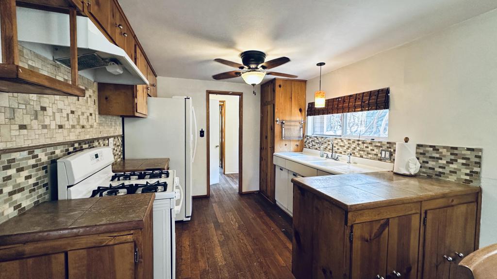 52955 Fern Land Drive Property Photo 6