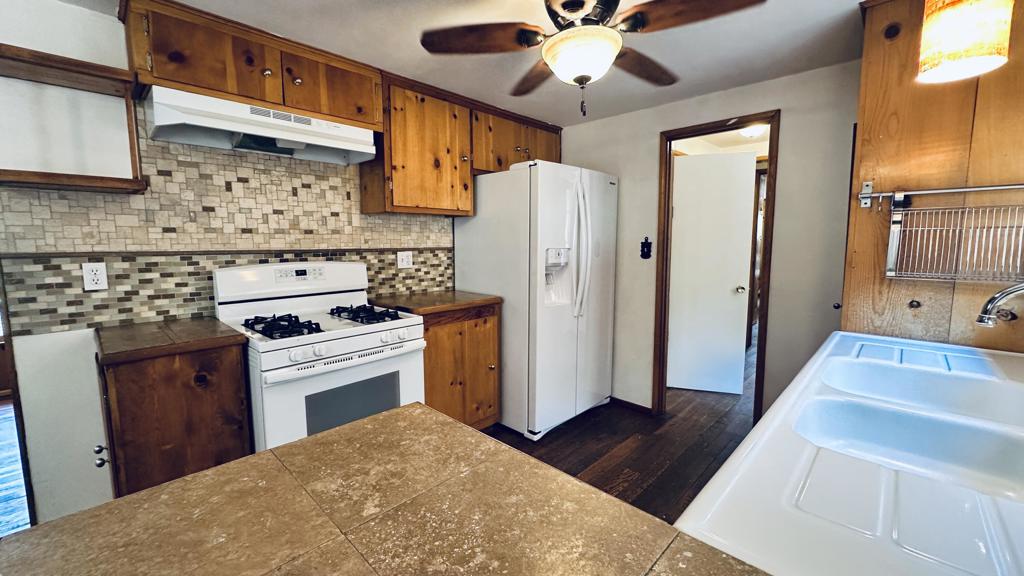 52955 Fern Land Drive Property Photo 8