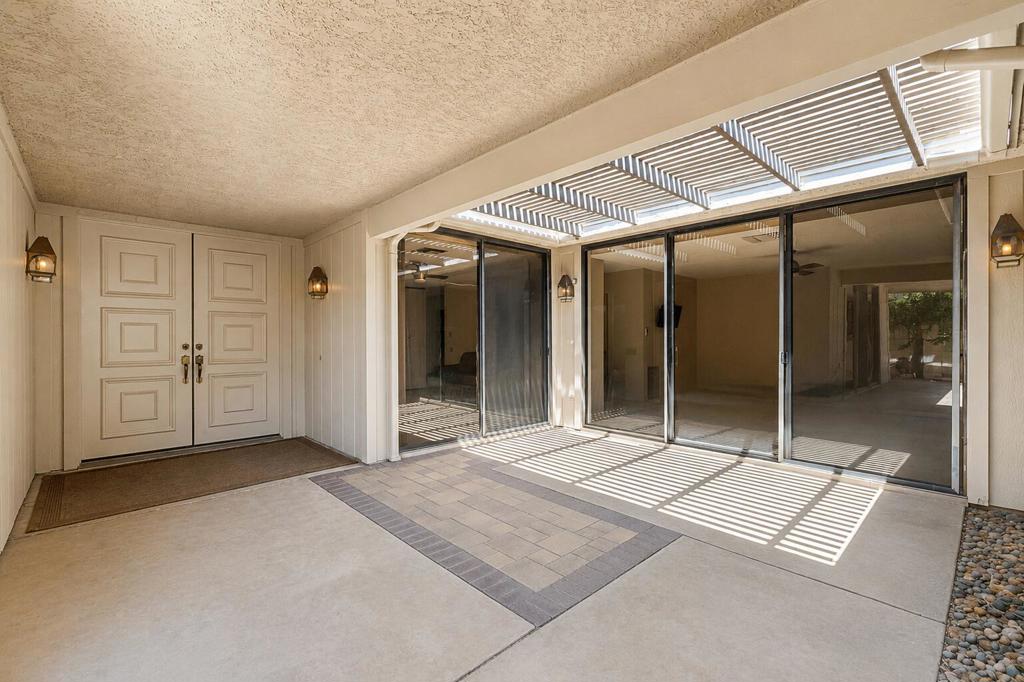 11 Dartmouth Drive Property Photo 6
