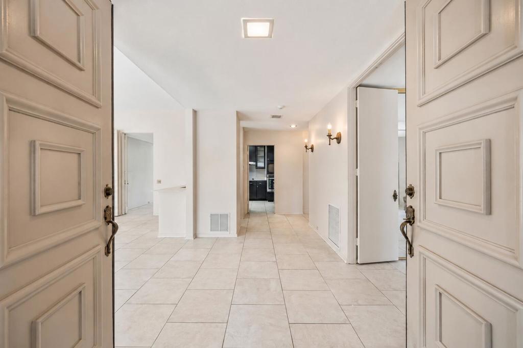 11 Dartmouth Drive Property Photo 7
