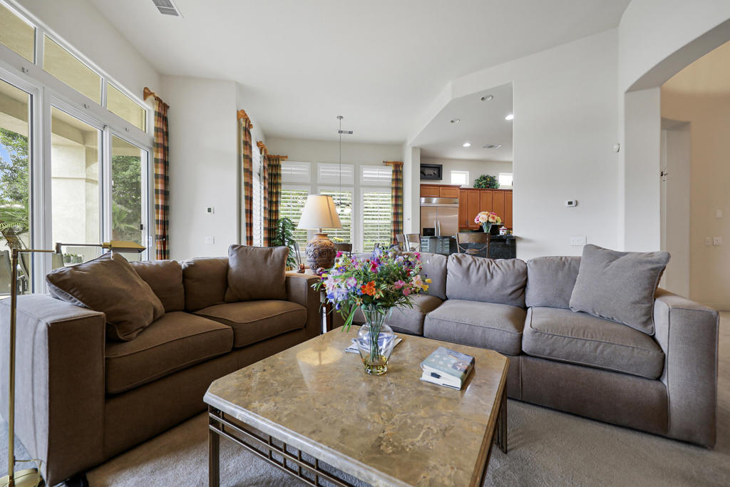 51350 Via Sorrento Property Photo 9
