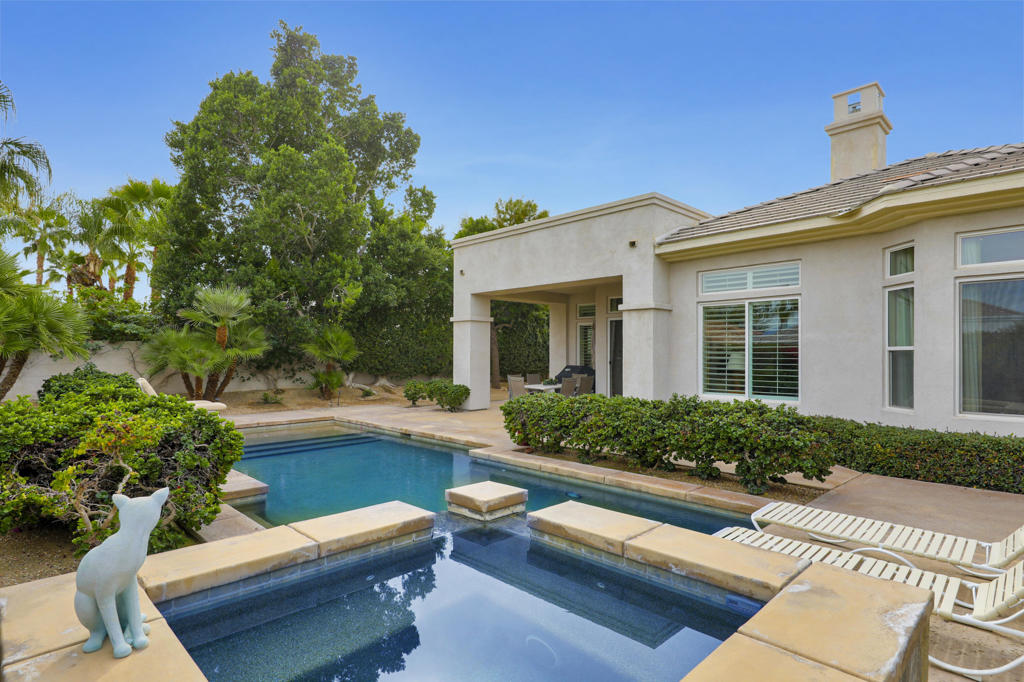 51350 Via Sorrento Property Photo 36