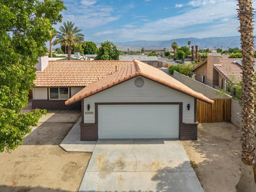 83546 Denver Avenue Property Photo 2