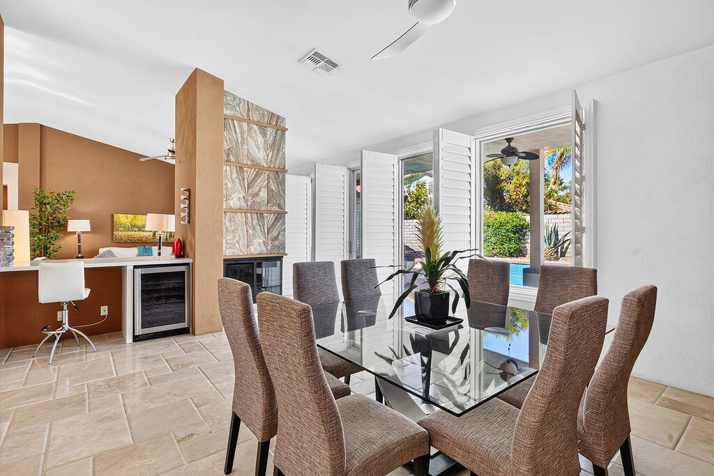 137 Courtside Drive Property Photo 8