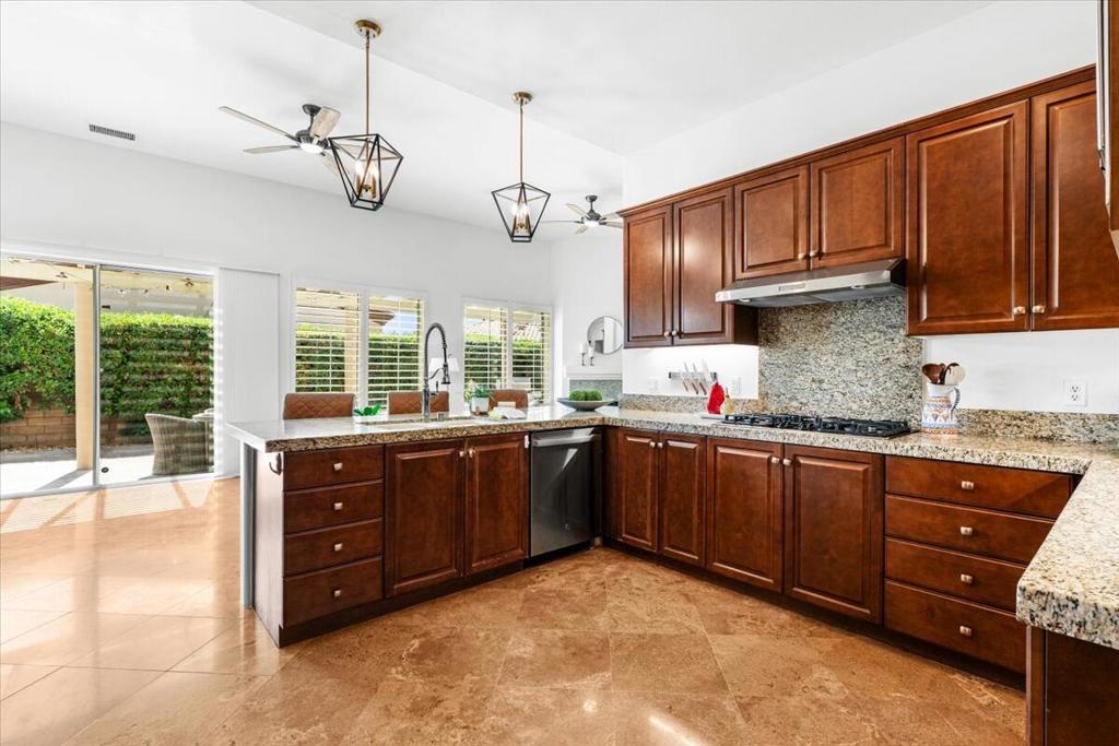 49560 Loren Court Property Photo 17