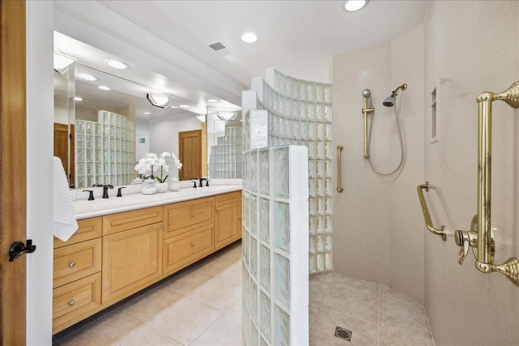 45595 Via Corona Property Photo 8