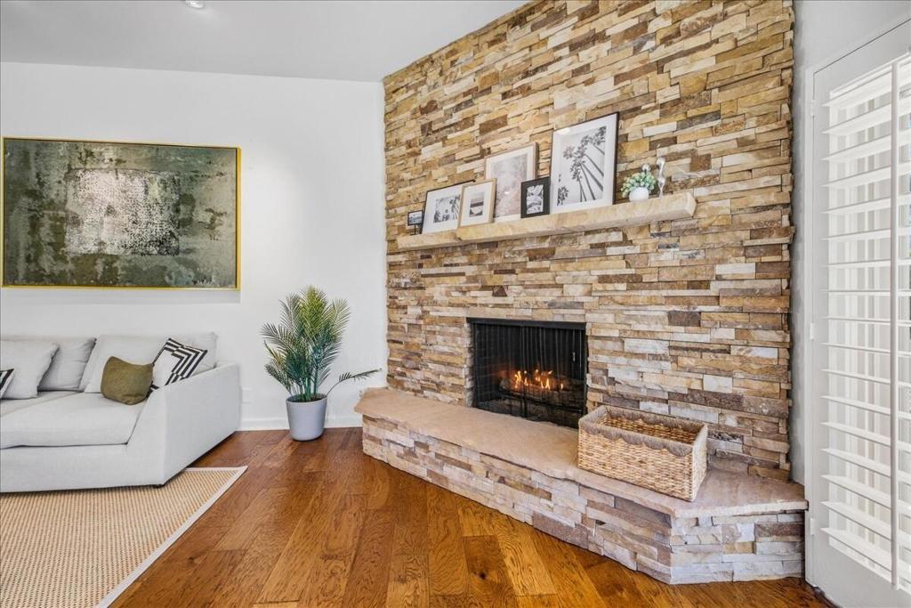 45595 Via Corona Property Photo 11