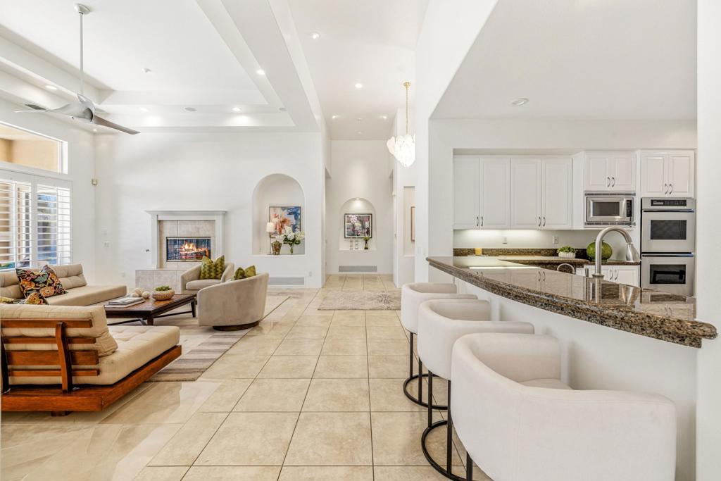 14 Collegiate Circle Property Photo 15