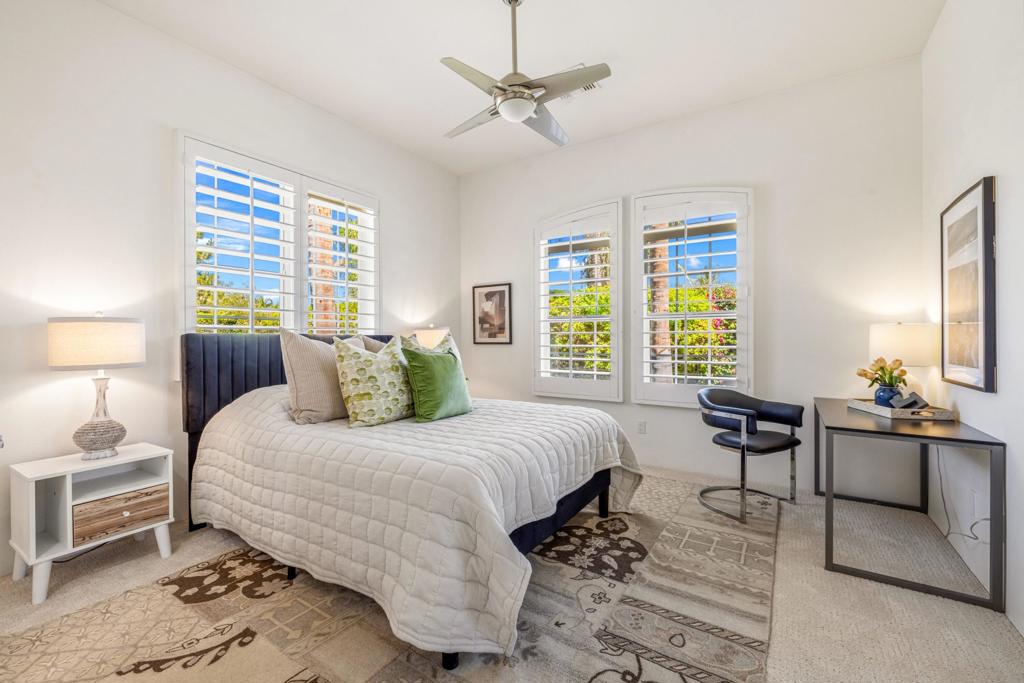 14 Collegiate Circle Property Photo 30