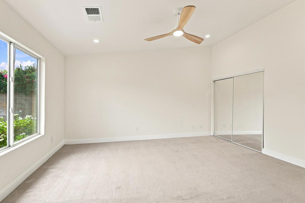 81059 Aurora Avenue Property Photo 23