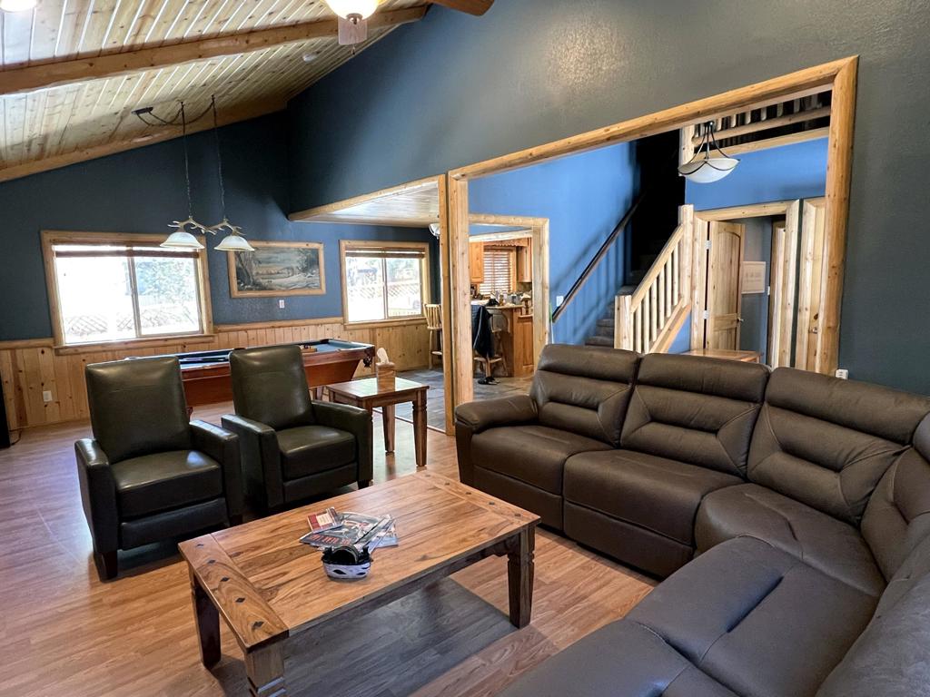 147 N Teakwood Drive Property Photo 5