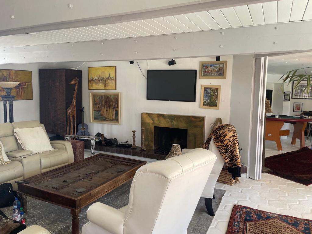 71519 Biskra Road Property Photo 4
