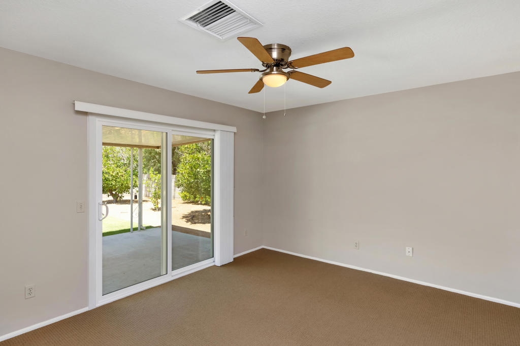 72896 Tamarisk Street Property Photo 16