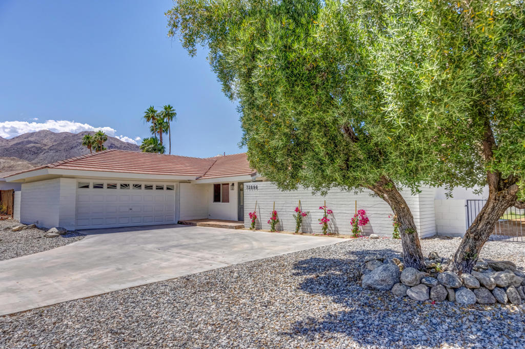 72896 Tamarisk Street Property Photo 32