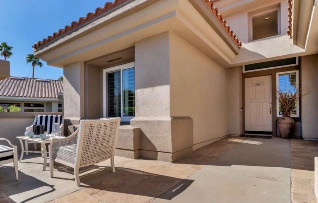 38635 Orangecrest Road Property Photo 2
