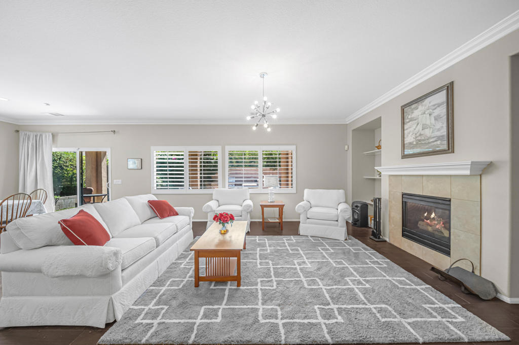 42210 Summit Way Property Photo 4