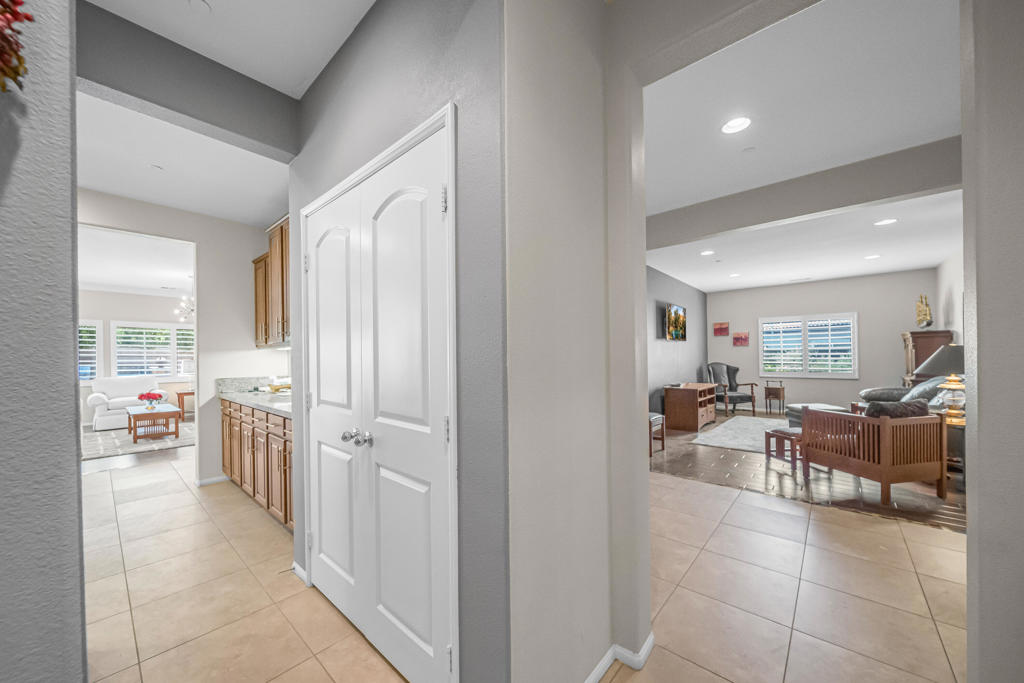 42210 Summit Way Property Photo 21