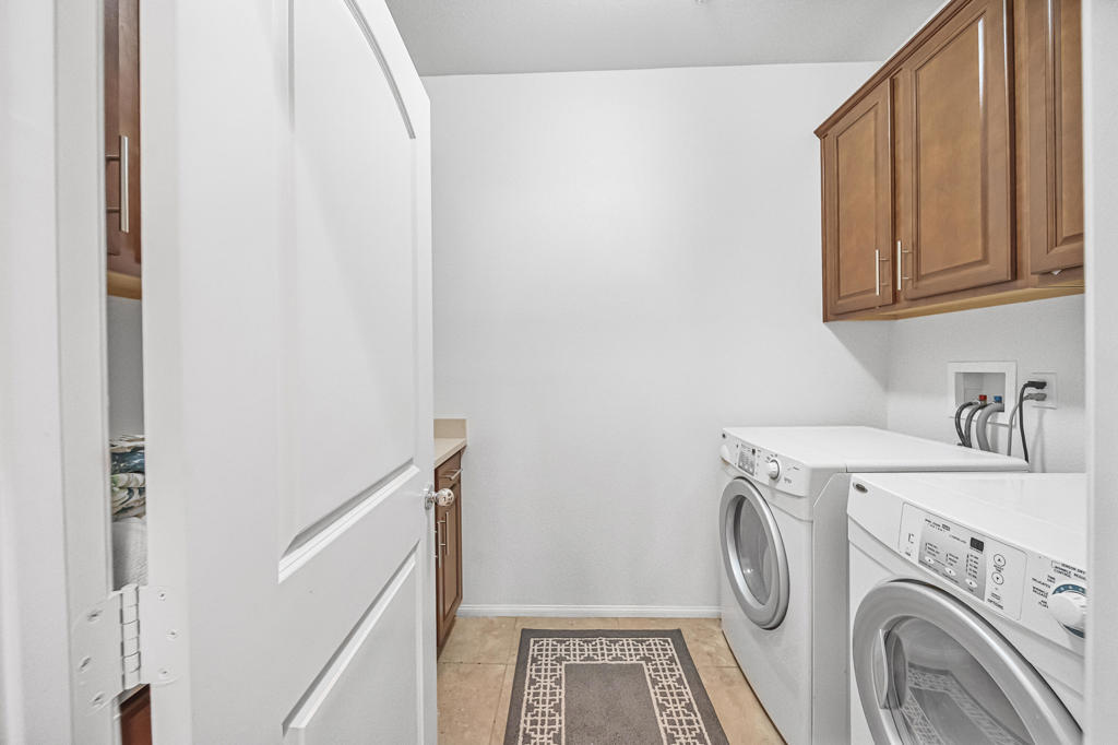 42210 Summit Way Property Photo 32