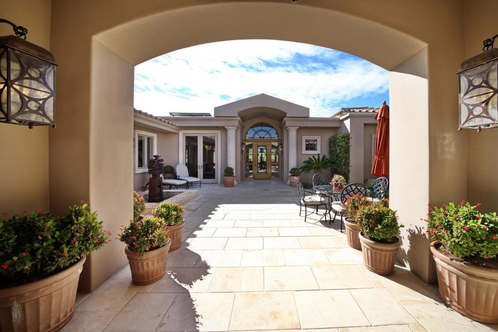 74337 Desert Bajada Trail Property Photo 5