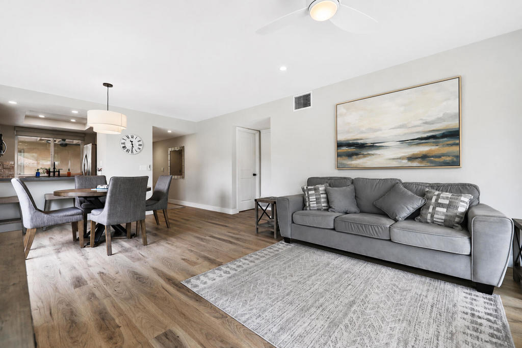 5 La Cerra Circle Property Photo 4