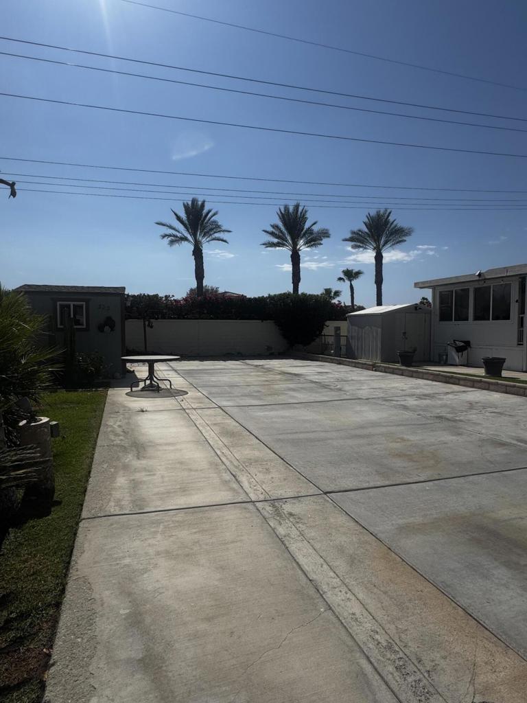 84136 Avenue 44 323 Property Photo 1