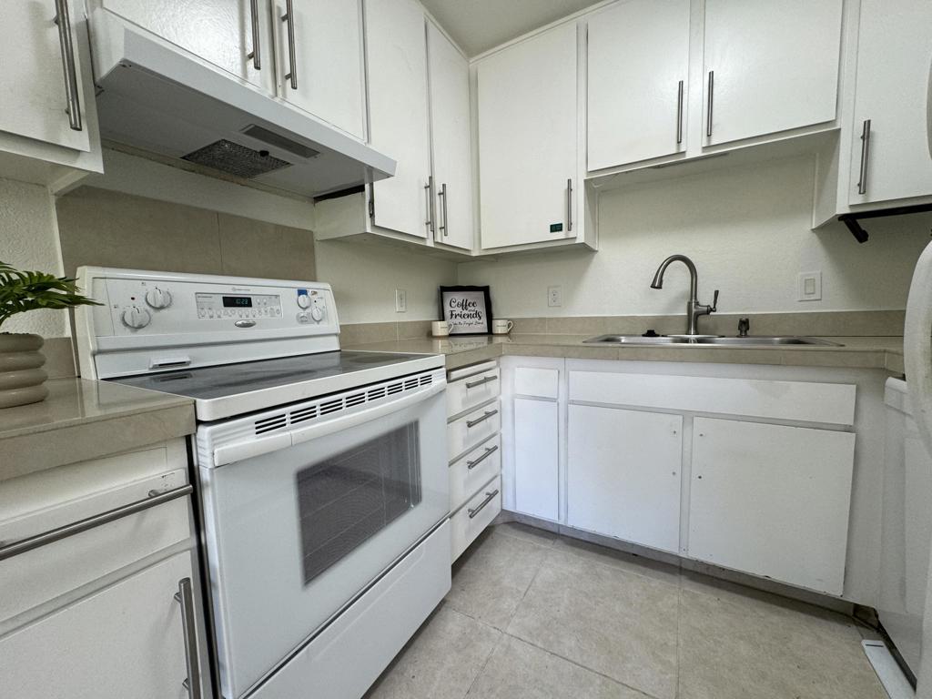 473 W Bradshaw Lane 10 Property Photo 11
