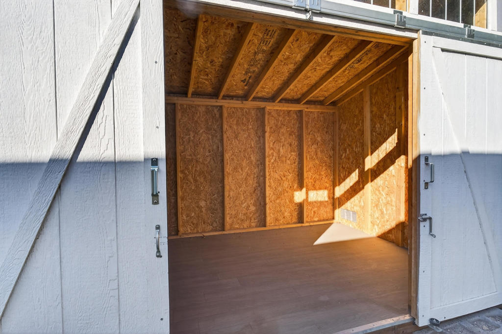 2911 N Cypress Road Property Photo 43