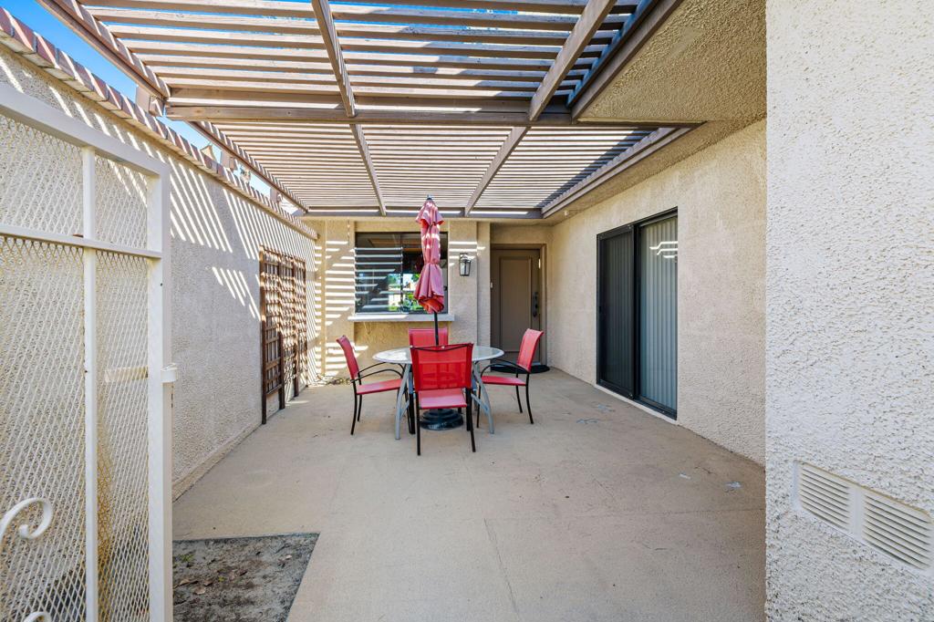 80 Sunrise Drive Property Photo 5