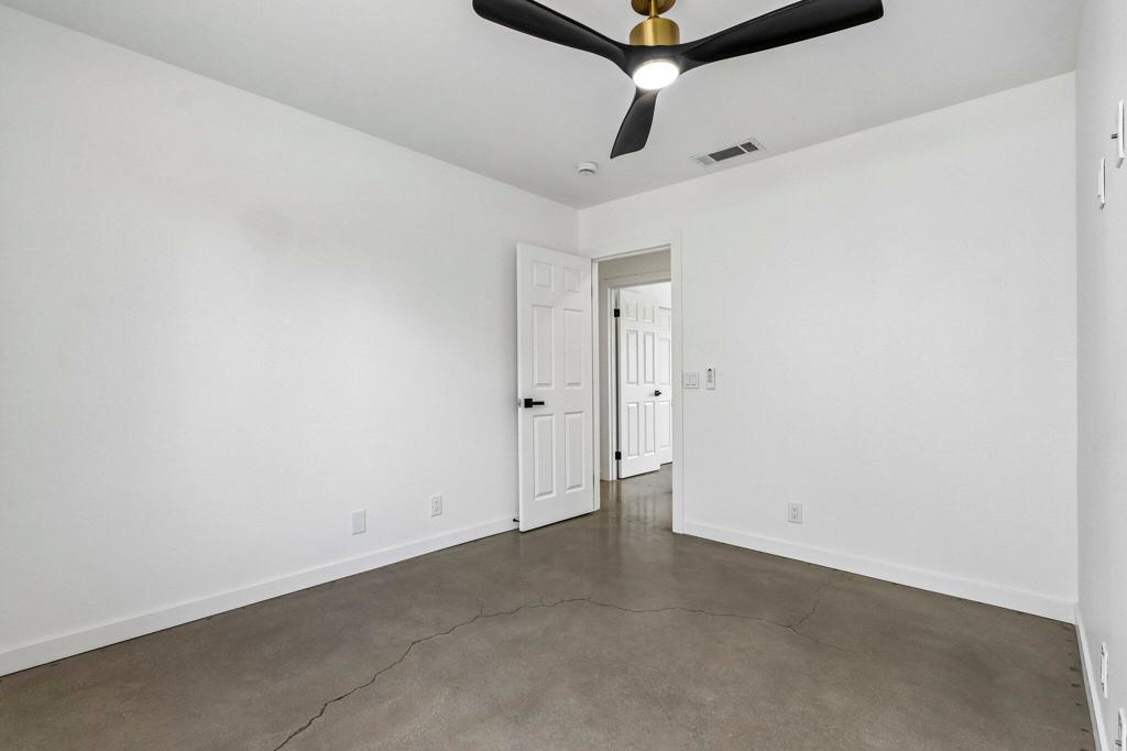 1941 Marguerite Street Property Photo 21